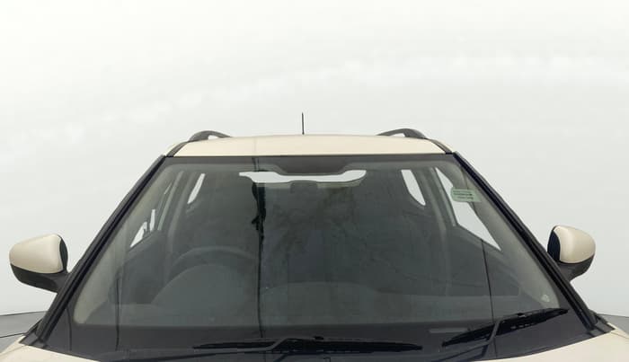 2019 Mahindra XUV300 W6 1.5 DIESEL, Diesel, Manual, 1,09,569 km, Front Windshield