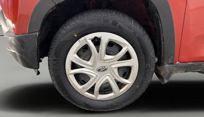 2016 Mahindra Kuv100 K4 6 STR, Petrol, Manual, 43,964 km, Left Front Wheel