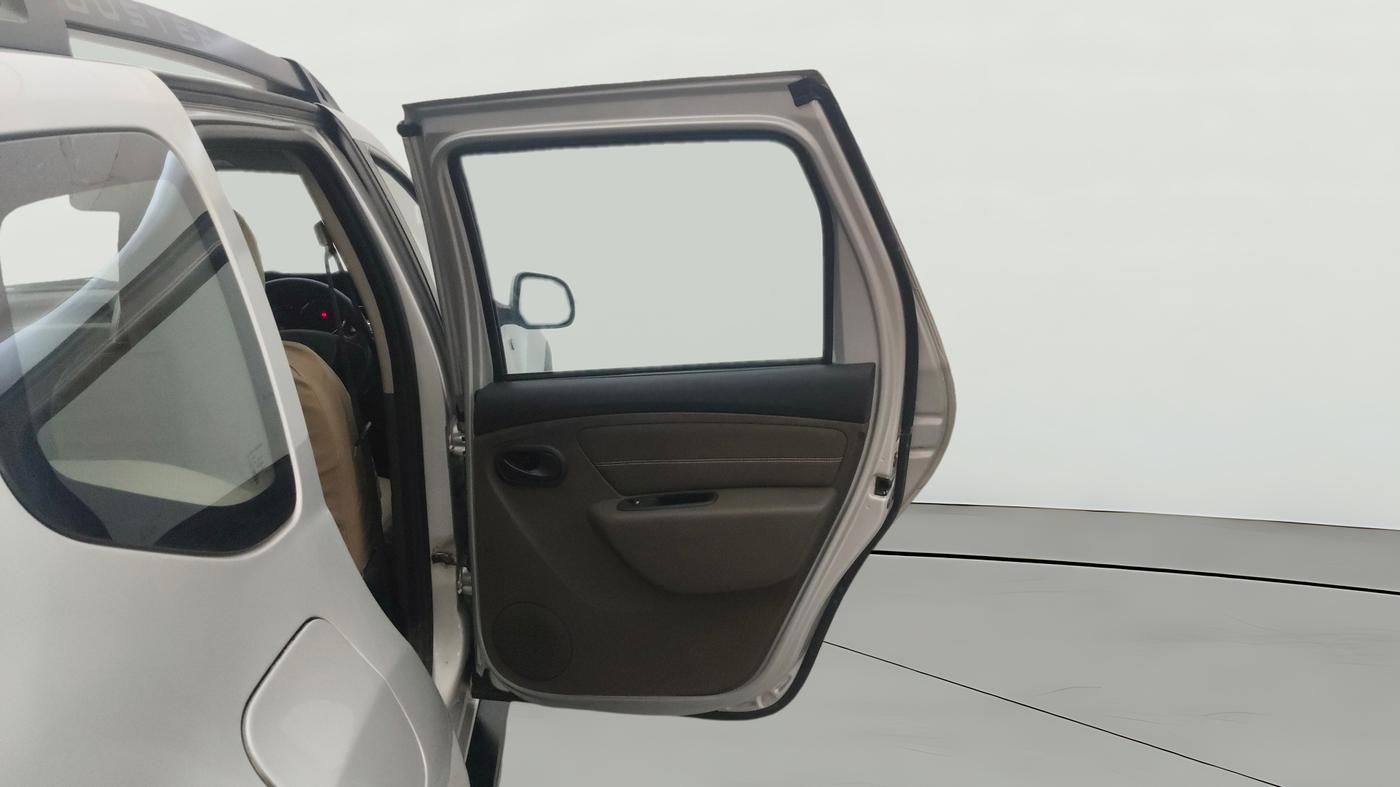 2019 Renault Duster RXS CVT, CNG, Automatic, 54,049 km, RHS Rear Door