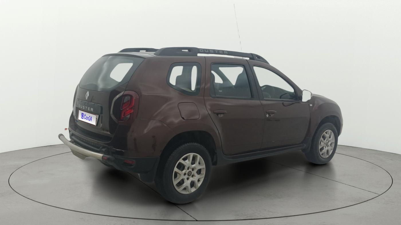 2019 Renault Duster 85 PS RXS MT DIESEL, Diesel, Manual, 1,16,516 km, Right Back Diagonal
