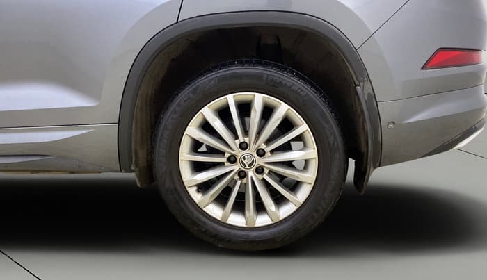 2023 Skoda Kodiaq L&K, Petrol, Automatic, 26,207 km, Left Rear Wheel