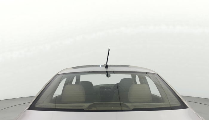 2014 Skoda Rapid AMBITION 1.6 TDI CR MT PLUS, Diesel, Manual, 1,15,272 km, Rear Windshield