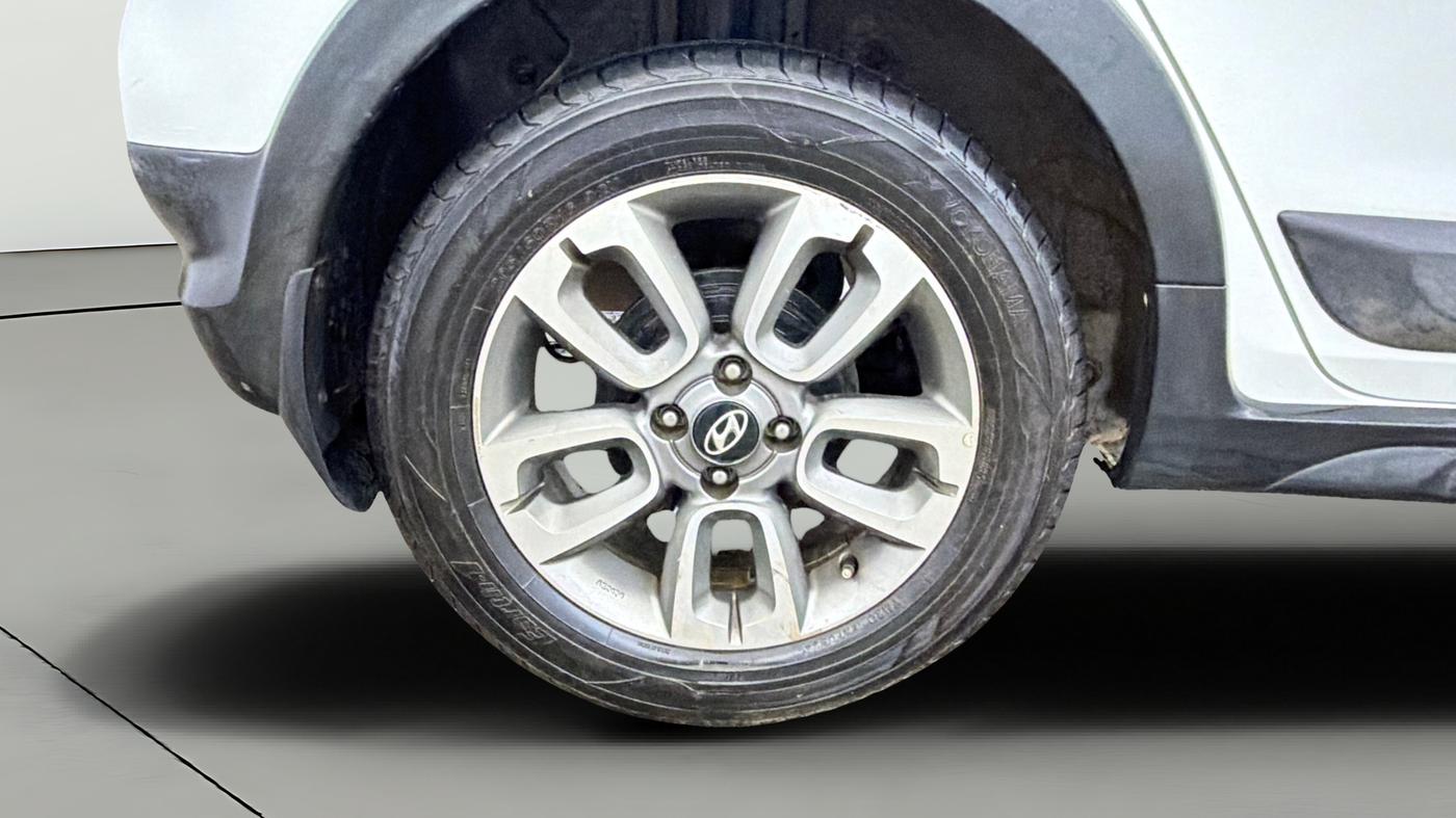2019 Hyundai i20 Active 1.2 SX, Petrol, Manual, 53,069 km, Right Rear Wheel