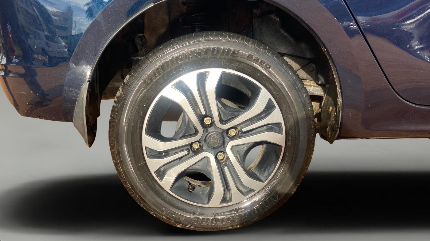 2024 Tata TIGOR XZ PETROL, Petrol, Manual, 7,311 km, Right Rear Wheel