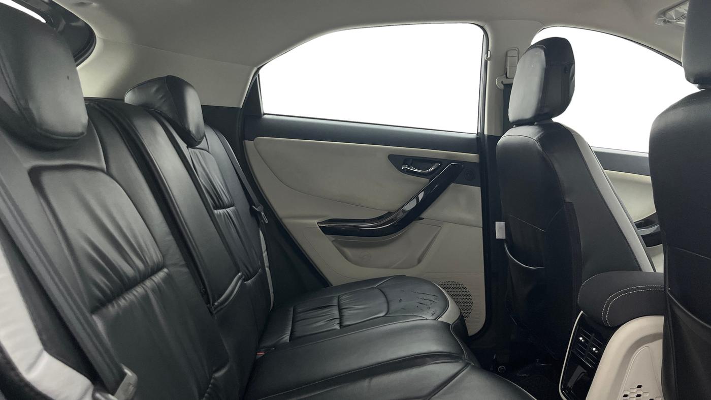 2022 Tata NEXON XZ PLUS PETROL, Petrol, Manual, 26,541 km, Right Side Rear Door Cabin