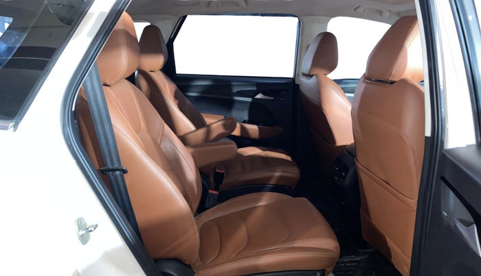 2021 MG HECTOR PLUS SHARP 2.0 DIESEL TURBO MT 6-STR, Diesel, Manual, 46,836 km, Right Side Rear Door Cabin