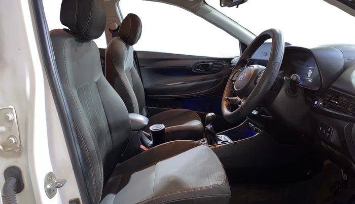 2020 Hyundai NEW I20 ASTA (O) 1.2 MT, Petrol, Manual, 53,976 km, Right Side Front Door Cabin