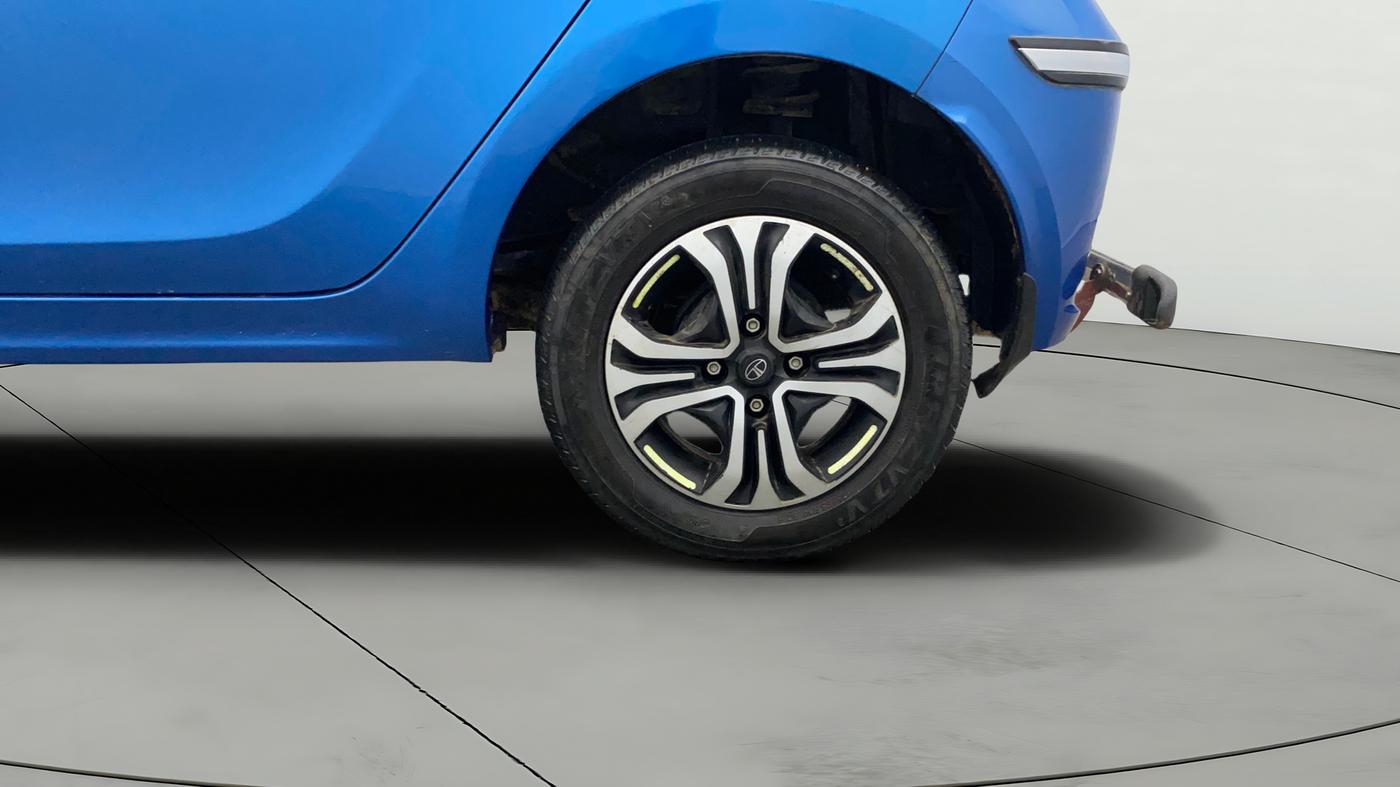 2024 Tata Tiago XT Rhythm CNG, CNG, Manual, 10,513 km, Left Rear Wheel