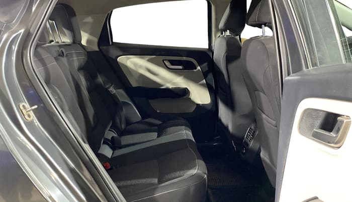 2023 Tata ALTROZ XZA, Petrol, Automatic, 44,510 km, Right Side Rear Door Cabin