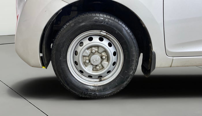 2017 Hyundai Eon ERA +, Petrol, Manual, 27,194 km, Left Front Wheel