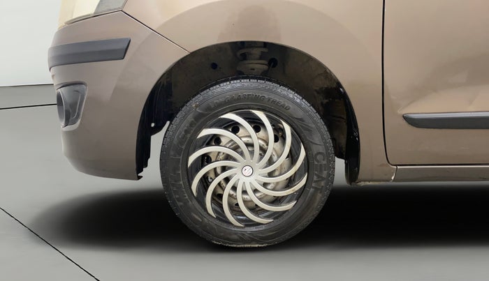 2014 Maruti Wagon R 1.0 LXI CNG, CNG, Manual, 1,24,790 km, Left Front Wheel