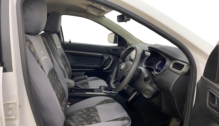 2021 Renault Kiger RXZ AMT, Petrol, Automatic, 33,628 km, Right Side Front Door Cabin