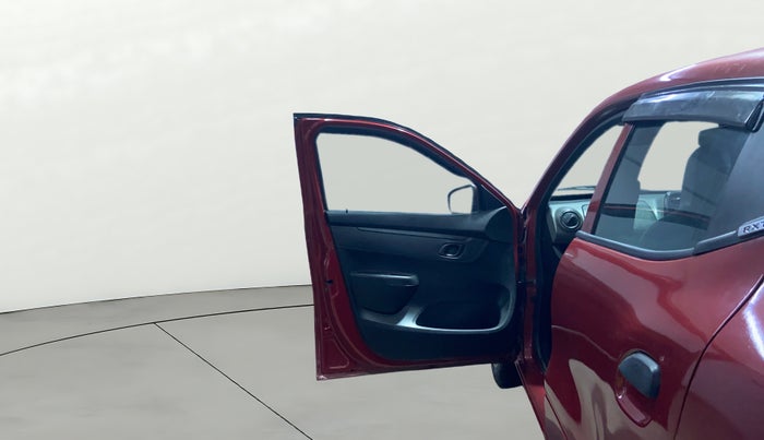 2017 Renault Kwid RXL, Petrol, Manual, 1,06,747 km, LHS Front Door