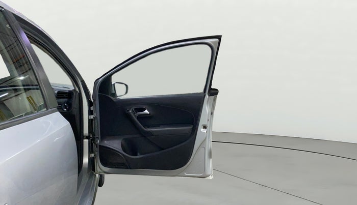 2020 Volkswagen Polo COMFORTLINE PLUS 1.0L MPI, Petrol, Manual, 64,659 km, RHS Front Door