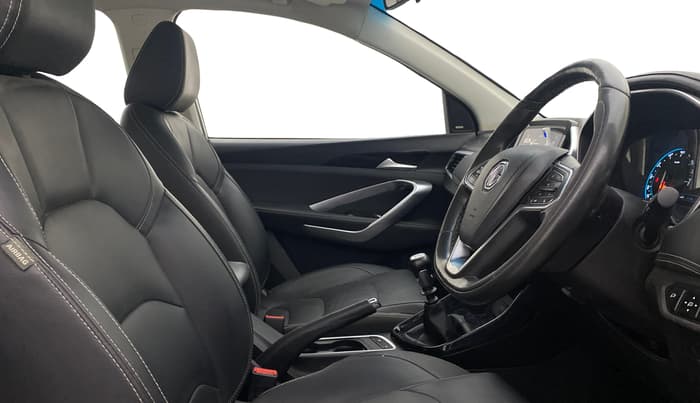 2020 MG HECTOR SHARP 2.0 DIESEL, Diesel, Manual, 1,17,192 km, Right Side Front Door Cabin