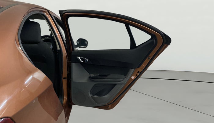 2018 Tata TIGOR XZ PETROL, Petrol, Manual, 72,006 km, RHS Rear Door