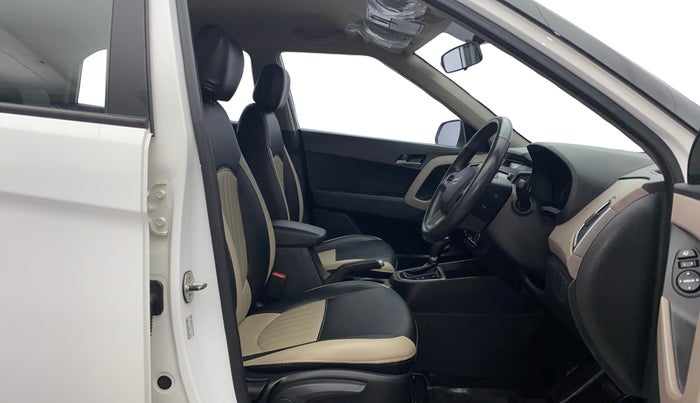 2017 Hyundai Creta SX PLUS AT 1.6 PETROL, Petrol, Automatic, 14,634 km, Right Side Front Door Cabin