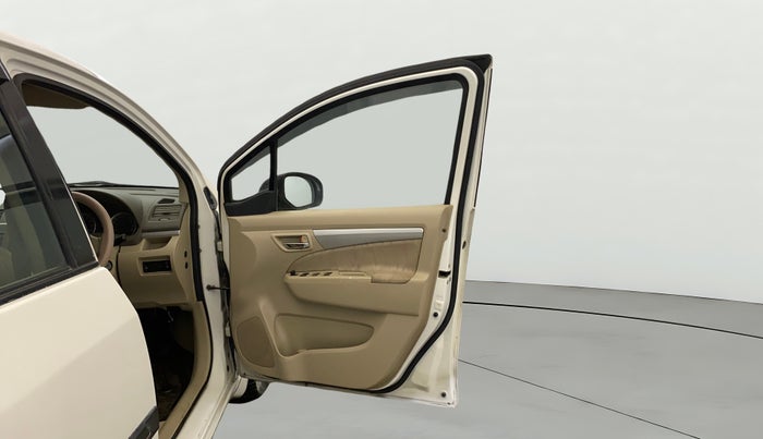 2013 Maruti Ertiga VXI, Petrol, Manual, 39,114 km, RHS Front Door