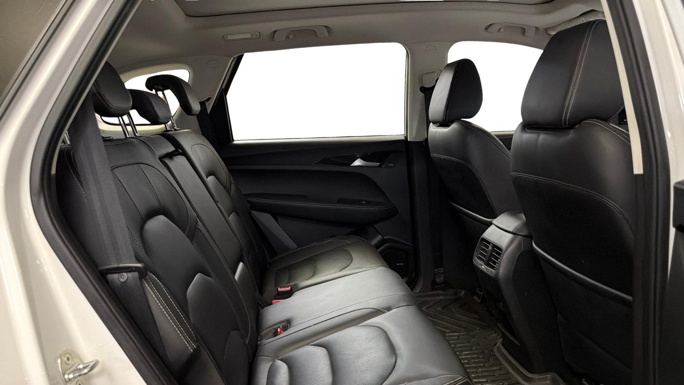 2020 MG HECTOR SHARP 1.5 DCT PETROL, Petrol, Automatic, 30,959 km, Right Side Rear Door Cabin