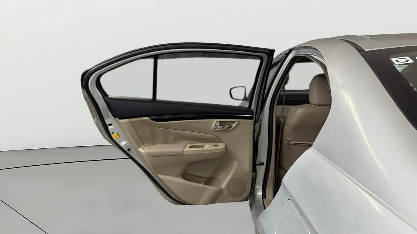 2014 Maruti Ciaz ZXI, Petrol, Manual, 48,904 km, LHS Rear Door