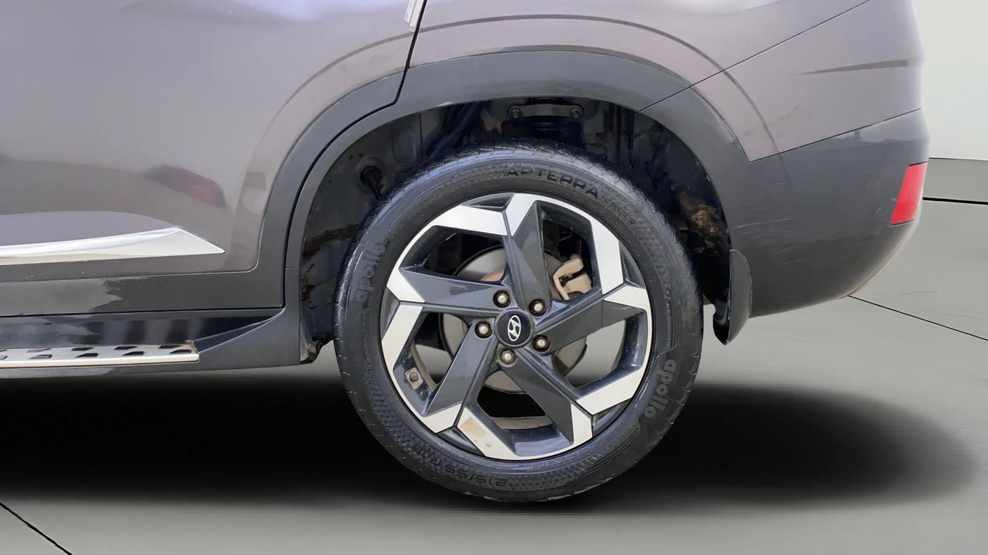 2022 Hyundai ALCAZAR 2.0 SIGNATURE (O) AT 7STR, Petrol, Automatic, 39,464 km, Left Rear Wheel