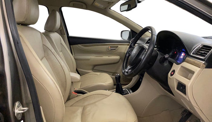 2019 Maruti Ciaz ALPHA 1.5 SHVS PETROL, Petrol, Manual, 56,320 km, Right Side Front Door Cabin