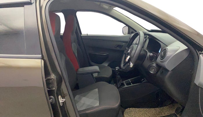 2021 Renault Kwid RXT 1.0 (O), Petrol, Manual, 59,337 km, Right Side Front Door Cabin