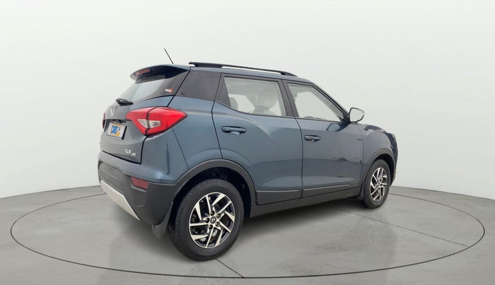 2024 Mahindra XUV300 W8 (O) 1.2 PETROL AMT, Petrol, Automatic, 17,792 km, Right Back Diagonal