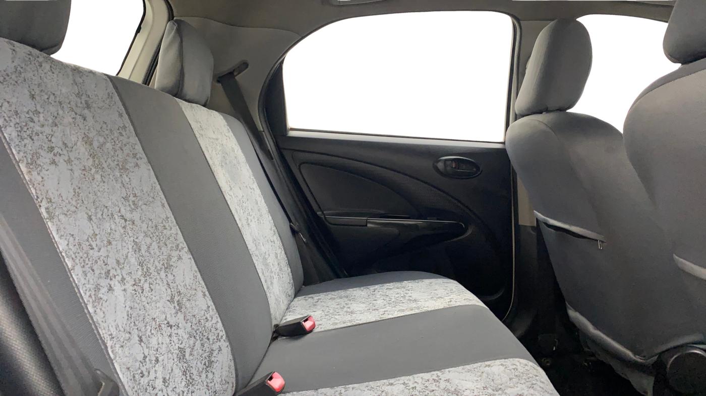 2014 Toyota Etios CROSS 1.2 G, Petrol, Manual, 70,160 km, Right Side Rear Door Cabin