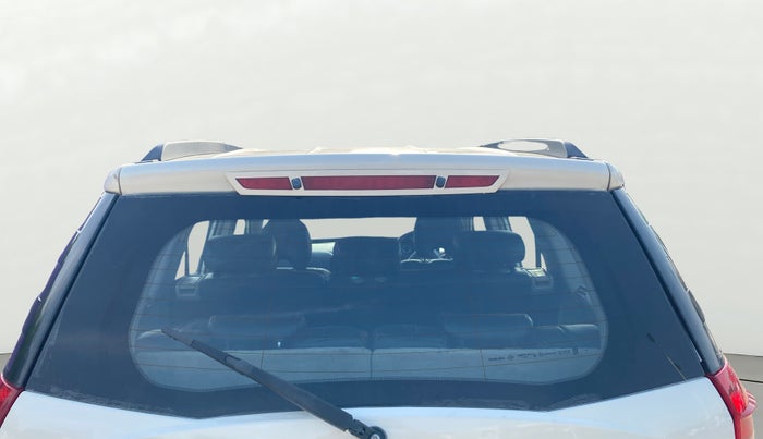 2017 Mahindra XUV500 W6, Diesel, Manual, 88,820 km, Rear Windshield