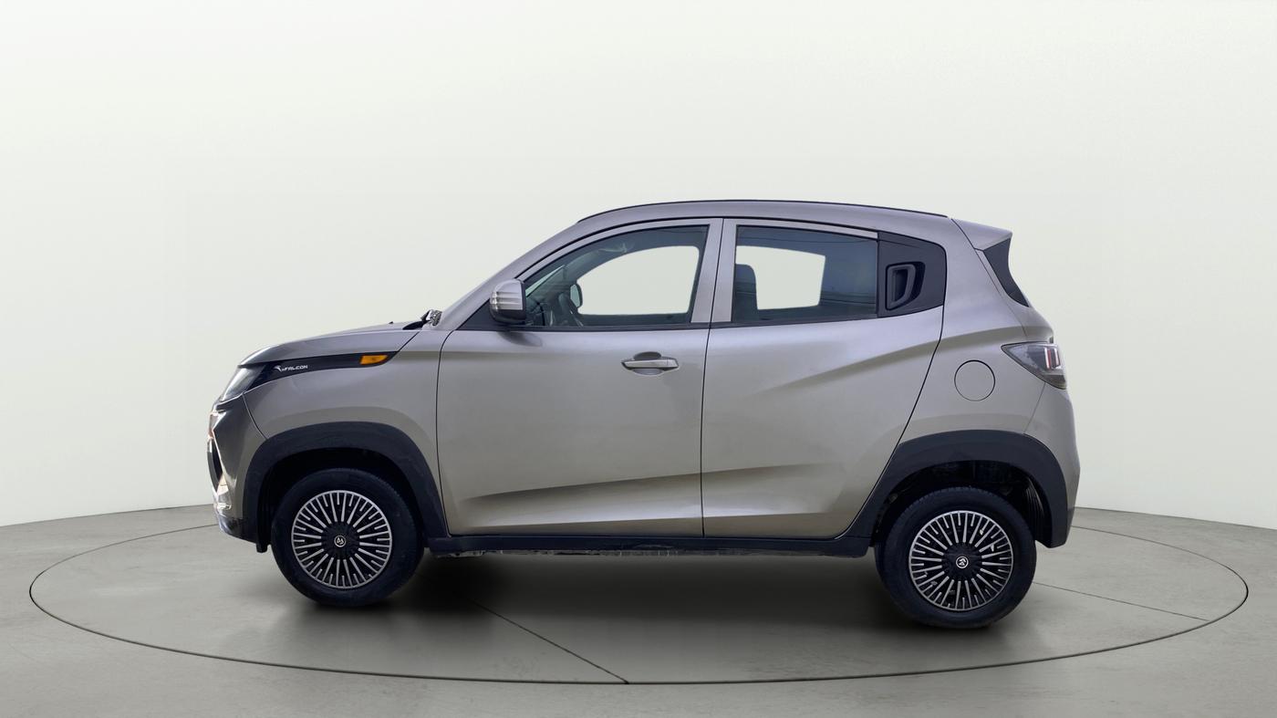 2018 Mahindra KUV 100 NXT K4+ P 6 STR, Petrol, Manual, 68,372 km, Left Side