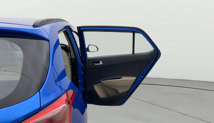 2017 Hyundai Grand i10 SPORTZ (O) AT 1.2 KAPPA VTVT, Petrol, Automatic, 44,634 km, RHS Rear Door