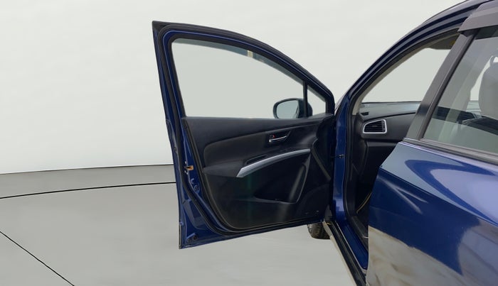 2022 Maruti S Cross ZETA 1.5, Petrol, Manual, 87,740 km, LHS Front Door