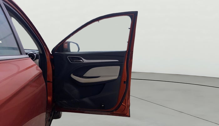 2022 MG ASTOR SHARP 1.5 CVT, Petrol, Automatic, 65,670 km, RHS Front Door