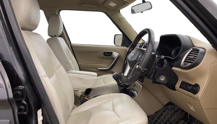 2023 Mahindra BOLERO NEO N10 R, Diesel, Manual, 98,063 km, Right Side Front Door Cabin