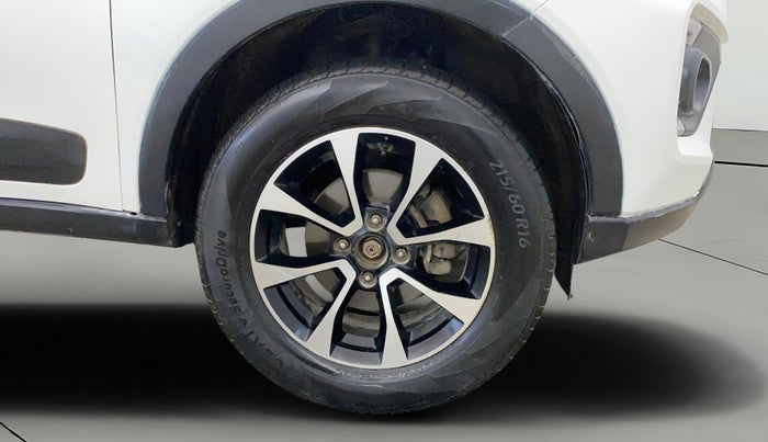 2021 Tata NEXON XZ PLUS PETROL DUAL TONE, Petrol, Manual, 69,728 km, Right Front Wheel