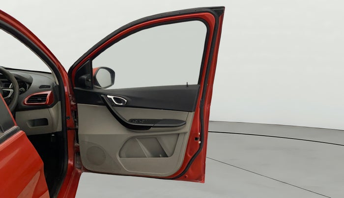 2017 Tata Tiago XZ PETROL, Petrol, Manual, 68,432 km, RHS Front Door