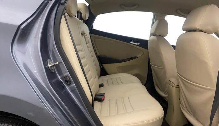 2013 Hyundai Verna FLUIDIC 1.6 VTVT SX, Petrol, Manual, 61,425 km, Right Side Rear Door Cabin