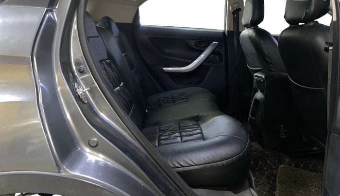 2020 Tata NEXON XM PLUS SUNROOF DIESEL, Diesel, Manual, 78,654 km, Right Side Rear Door Cabin