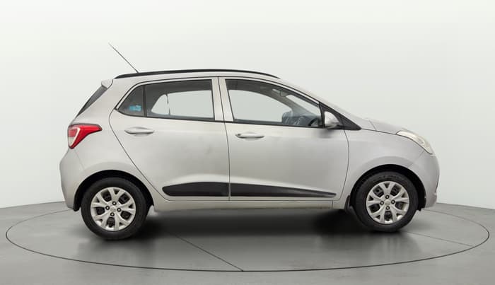 2015 Hyundai Grand i10 SPORTZ 1.2 KAPPA VTVT, Petrol, Manual, 67,049 km, Right Side View