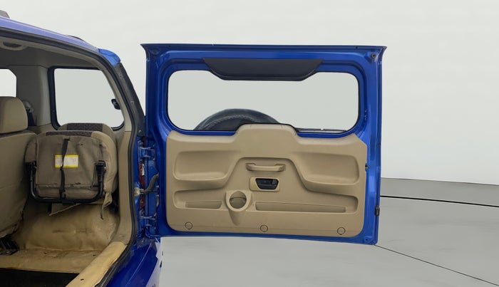 2016 Mahindra TUV300 T8, Diesel, Manual, 89,304 km, Boot Door Open