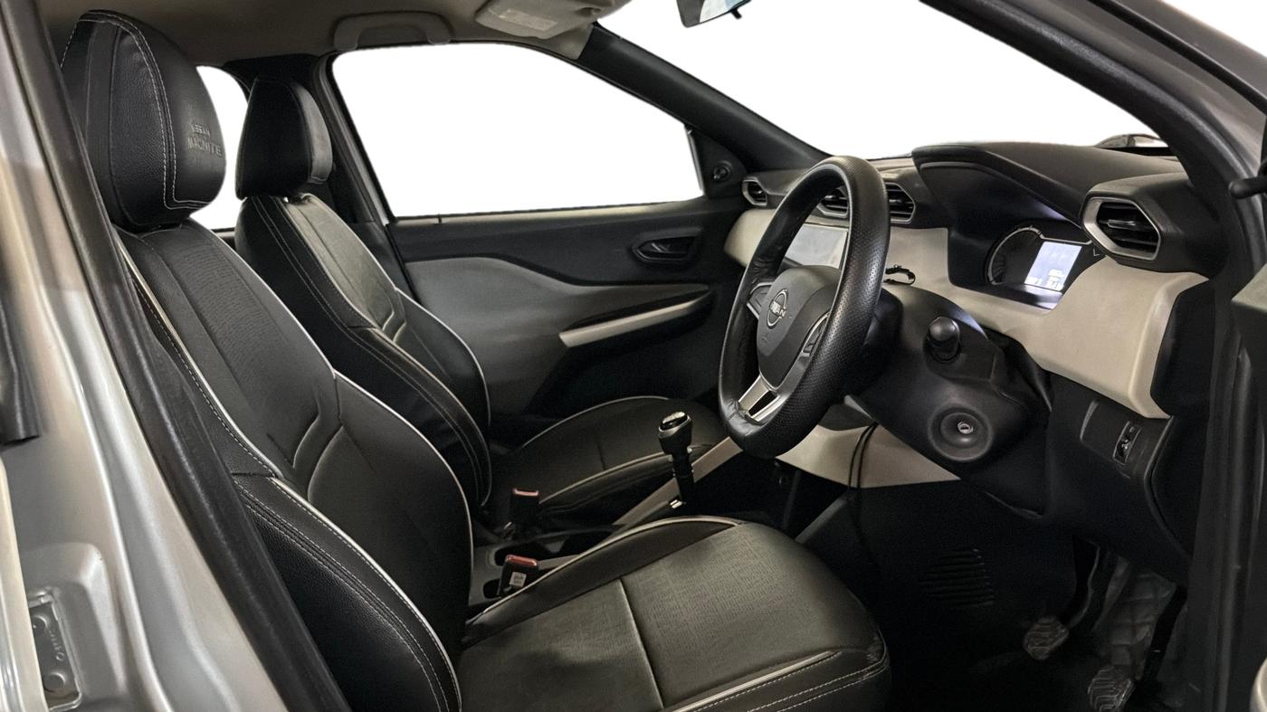 2022 Nissan MAGNITE XE, Petrol, Manual, 18,952 km, Right Side Front Door Cabin