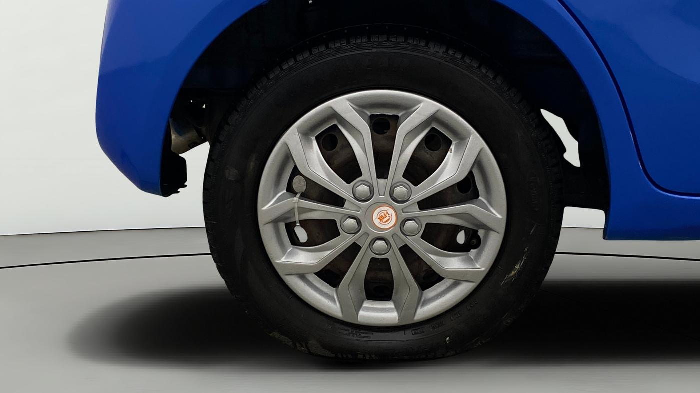 2013 Honda Brio S MT, Petrol, Manual, 67,647 km, Right Rear Wheel
