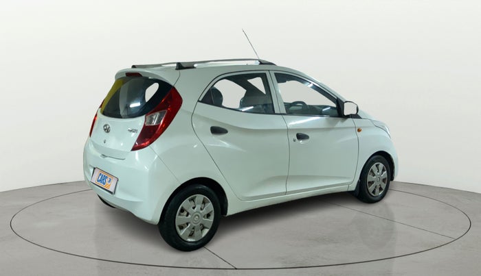 2017 Hyundai Eon ERA + SE, Petrol, Manual, 1,32,347 km, Right Back Diagonal