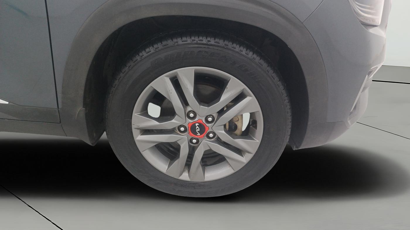 2021 KIA SELTOS HTX PLUS AT1.5 DIESEL, Diesel, Automatic, 1,17,539 km, Right Front Wheel