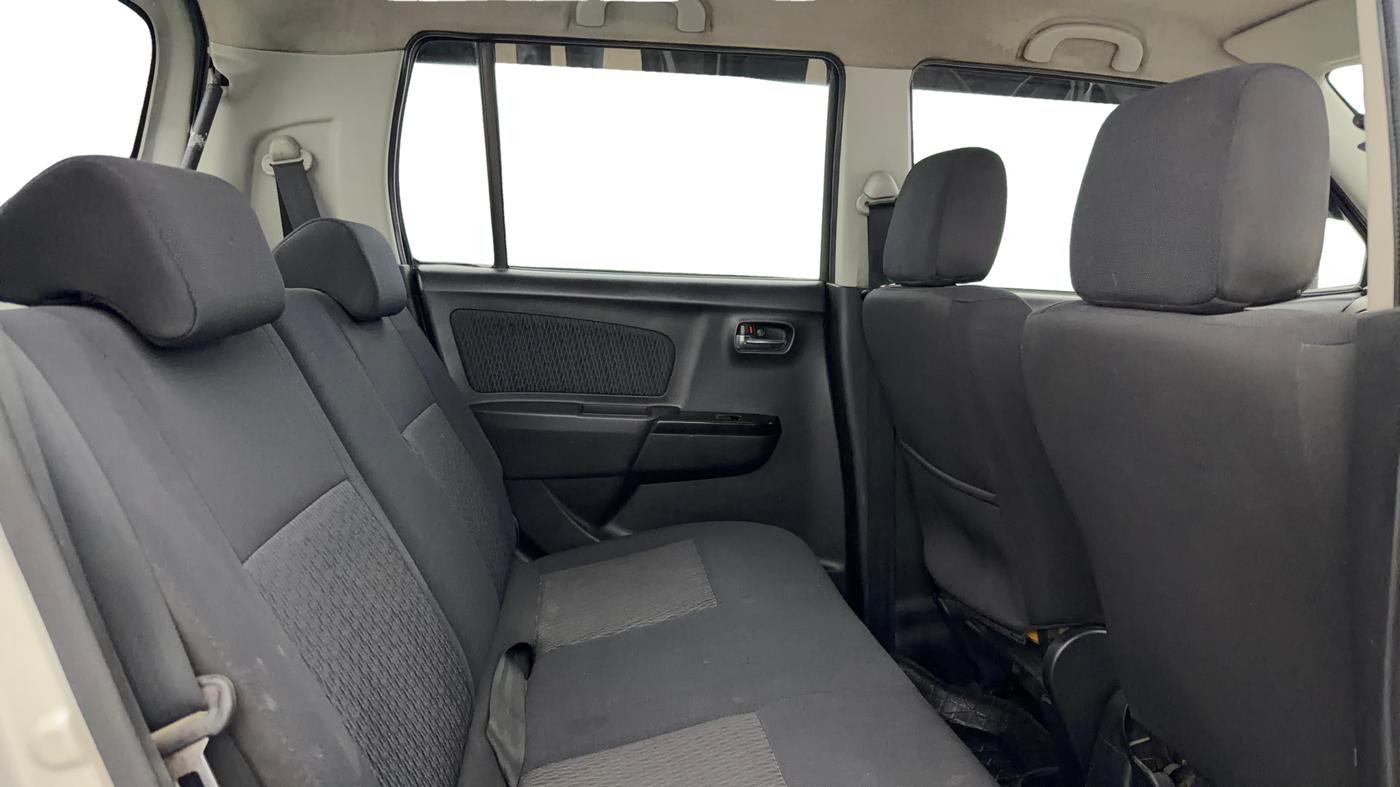 2014 Maruti Wagon R Stingray VXI, Petrol, Manual, 1,13,341 km, Right Side Rear Door Cabin