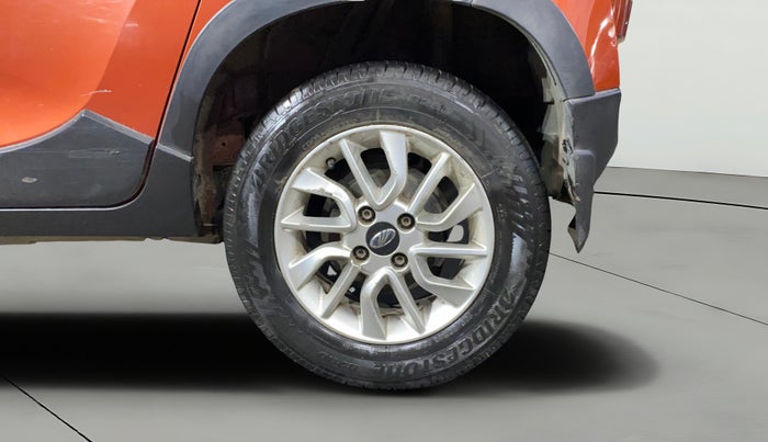 2017 Mahindra Kuv100 K6 6 STR, Petrol, Manual, 27,723 km, Left Rear Wheel