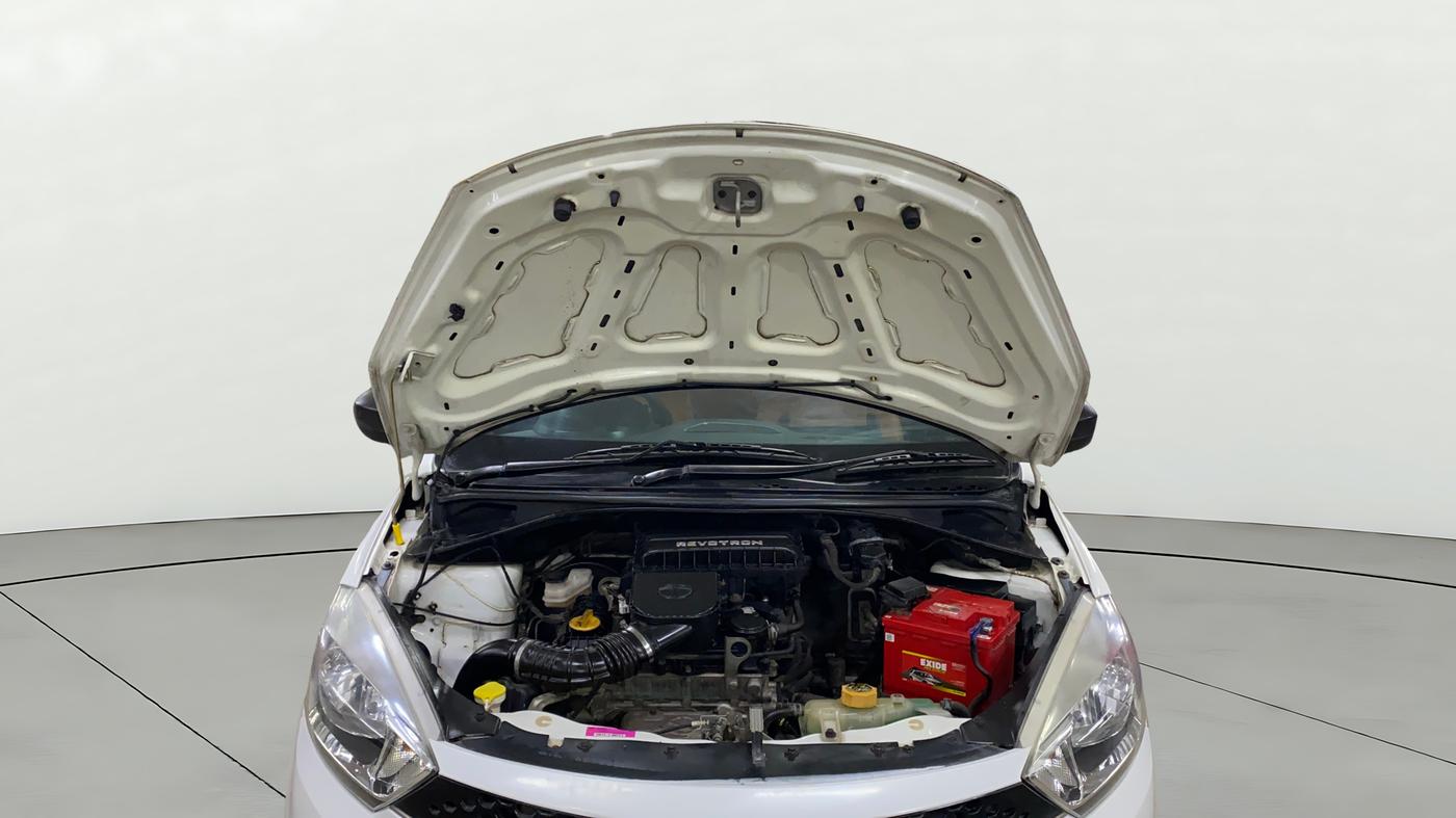 2018 Tata Tiago XE PETROL, Petrol, Manual, 49,226 km, Open Bonet