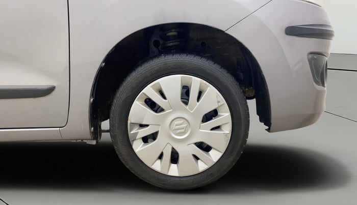 2015 Maruti Wagon R 1.0 VXI, Petrol, Manual, 1,21,130 km, Right Front Wheel