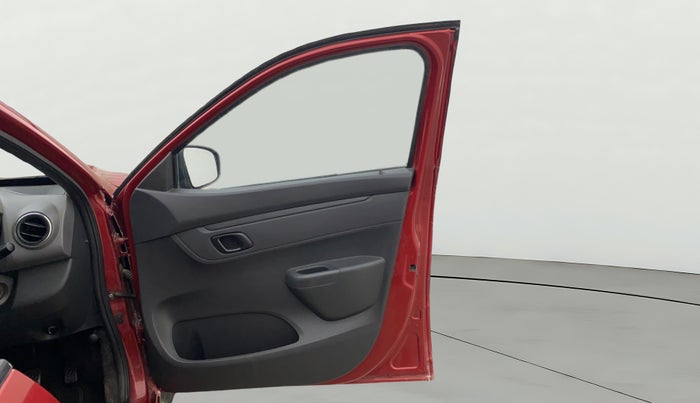 2015 Renault Kwid RXT 0.8, Petrol, Manual, 75,750 km, RHS Front Door